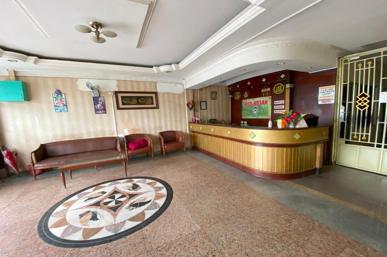 Hôtel Oyo 92702 Minang Jaya à Nagoya Extérieur photo