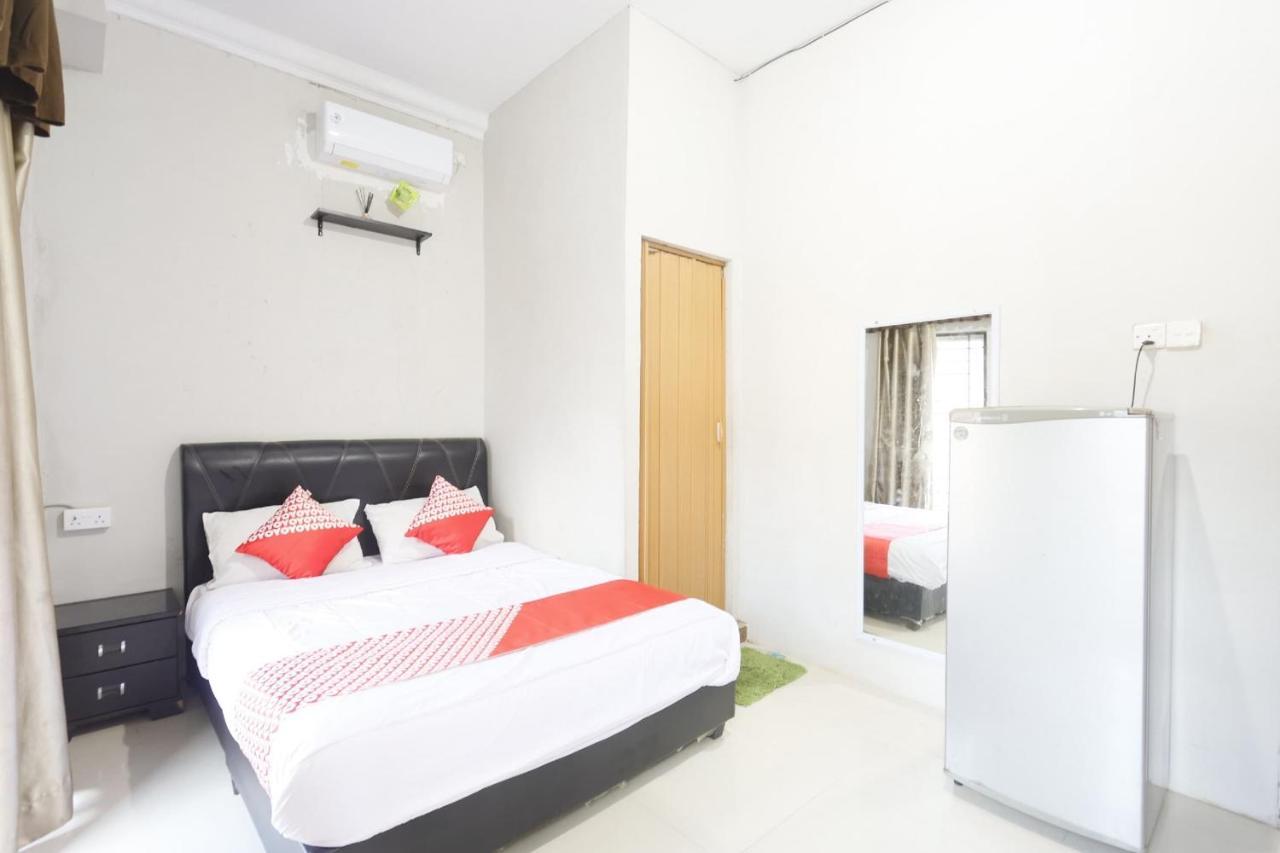 Hôtel Oyo 92702 Minang Jaya à Nagoya Extérieur photo