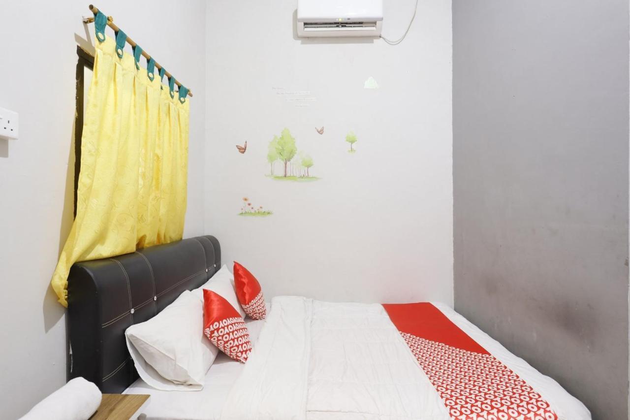 Hôtel Oyo 92702 Minang Jaya à Nagoya Extérieur photo