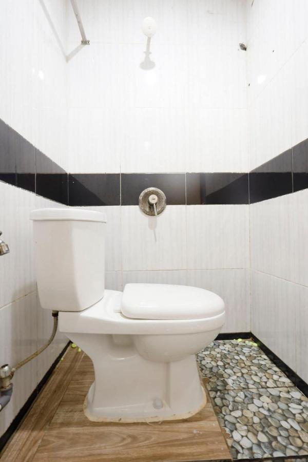 Hôtel Oyo 92702 Minang Jaya à Nagoya Extérieur photo