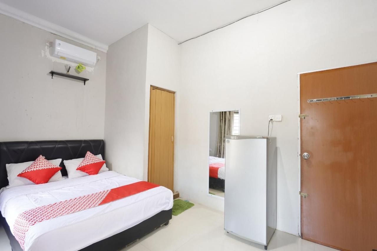 Hôtel Oyo 92702 Minang Jaya à Nagoya Extérieur photo