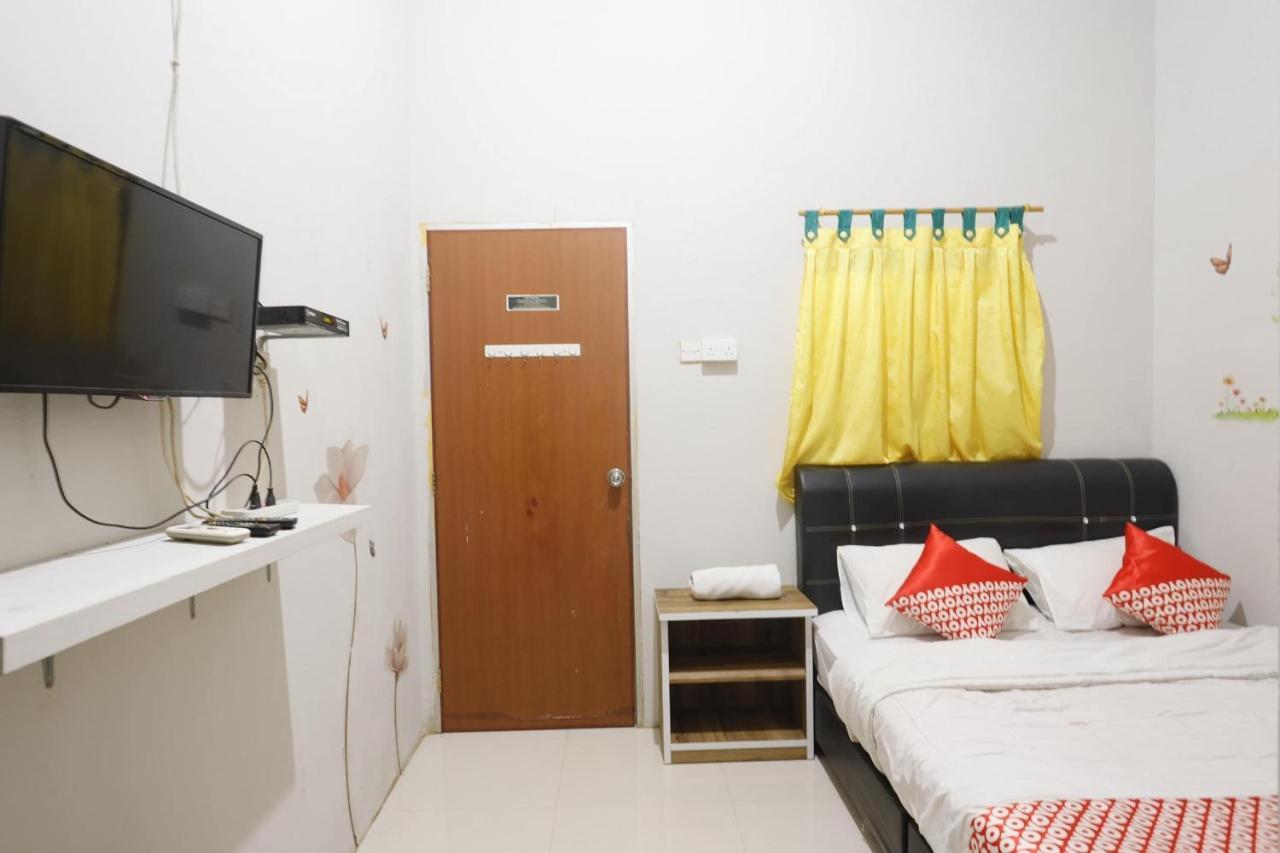 Hôtel Oyo 92702 Minang Jaya à Nagoya Extérieur photo