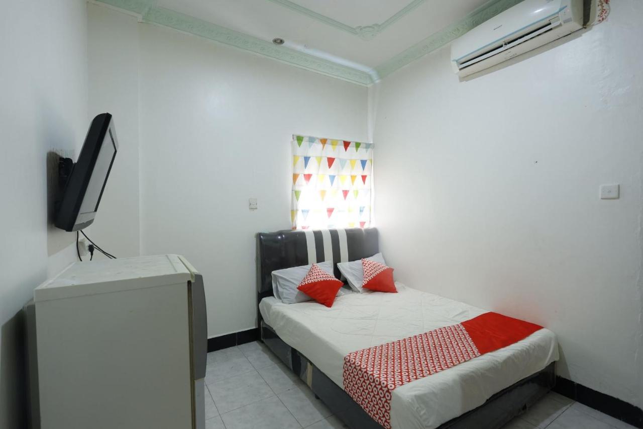 Hôtel Oyo 92702 Minang Jaya à Nagoya Extérieur photo